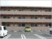 ルミエール 鉄筋コンクリート造3階 伊勢崎市