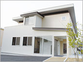 適合高齢者専用賃貸住宅 ゆずのはっぱ 木造2階建 前橋市