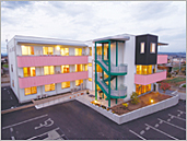 適合高齢者専用住宅及びデイサービス さくらのはっぱ(デイサービス さくらのは) 鉄骨造3階建 吉岡町